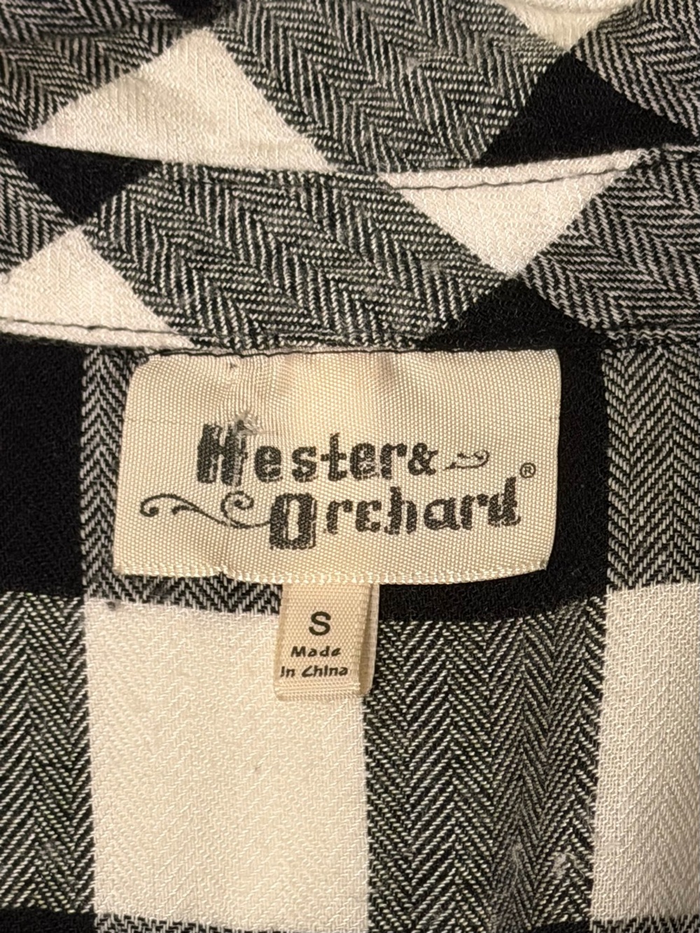 Hester & Orchard Women’s Black and White Buffalo Plaid Flannel Button-Up Shirt - Picture 3 of 7